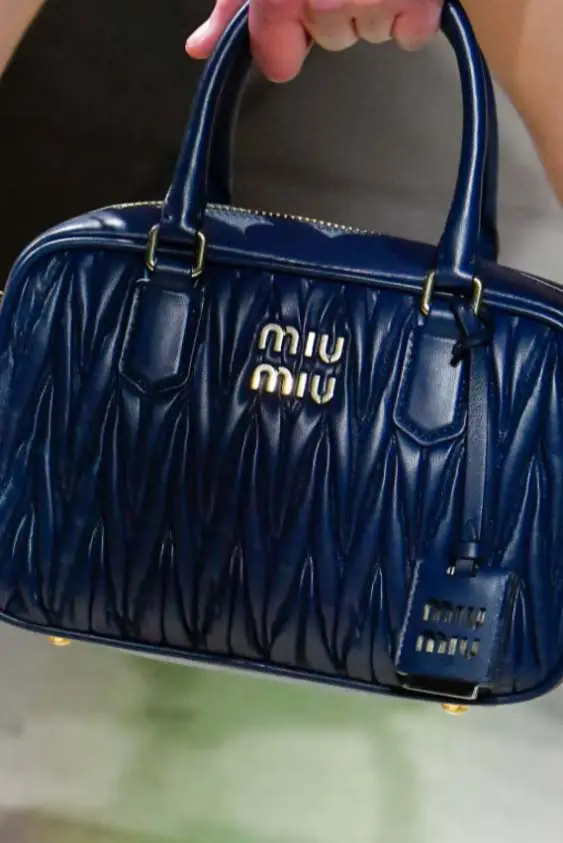 مدل های کیف خربزه ای لاجوردی